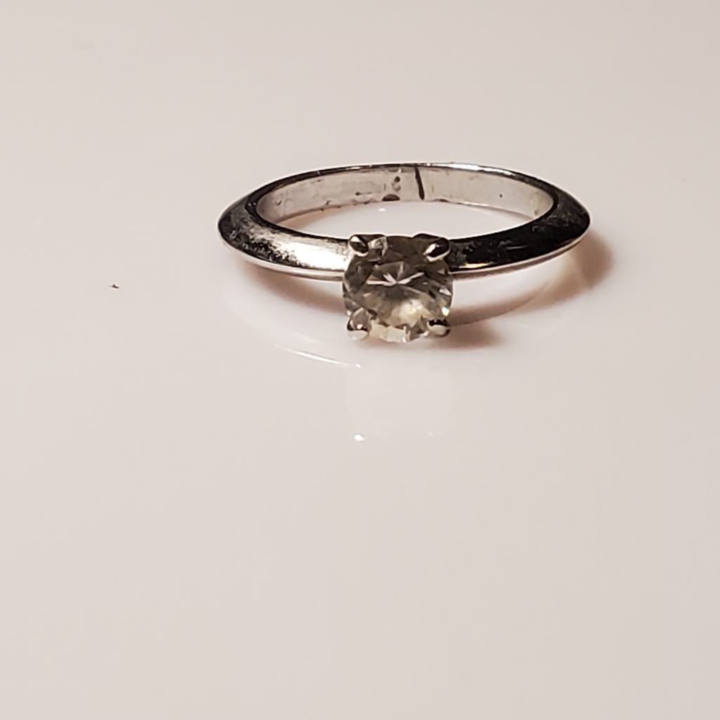 Beautiful Solitaire Ring